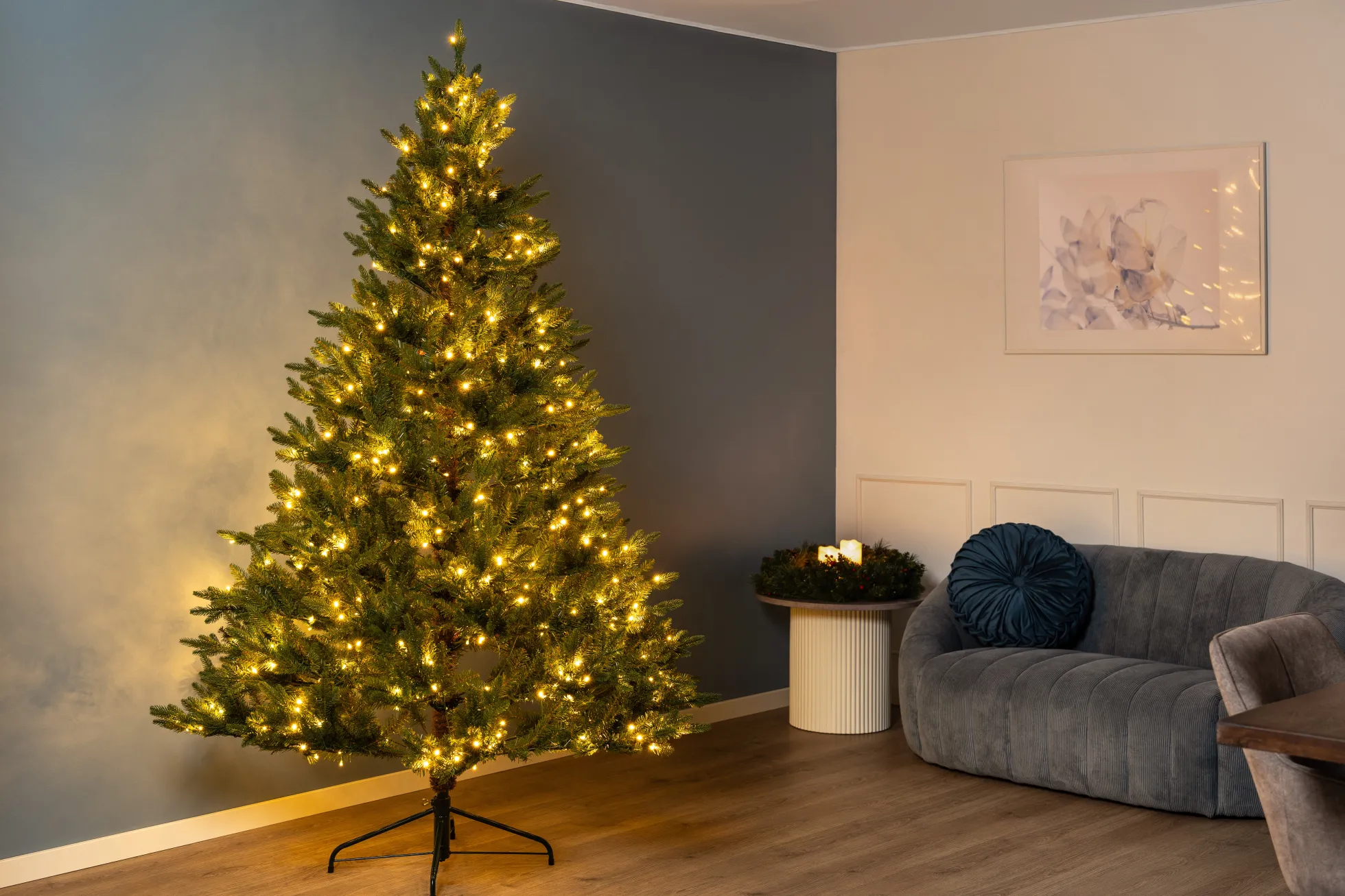 Nordisk juletræ med lys 210cm