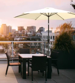 Parasol med vip beige 3m