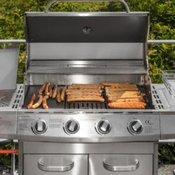 Premium gasgrill med 4 brændere og sideblus