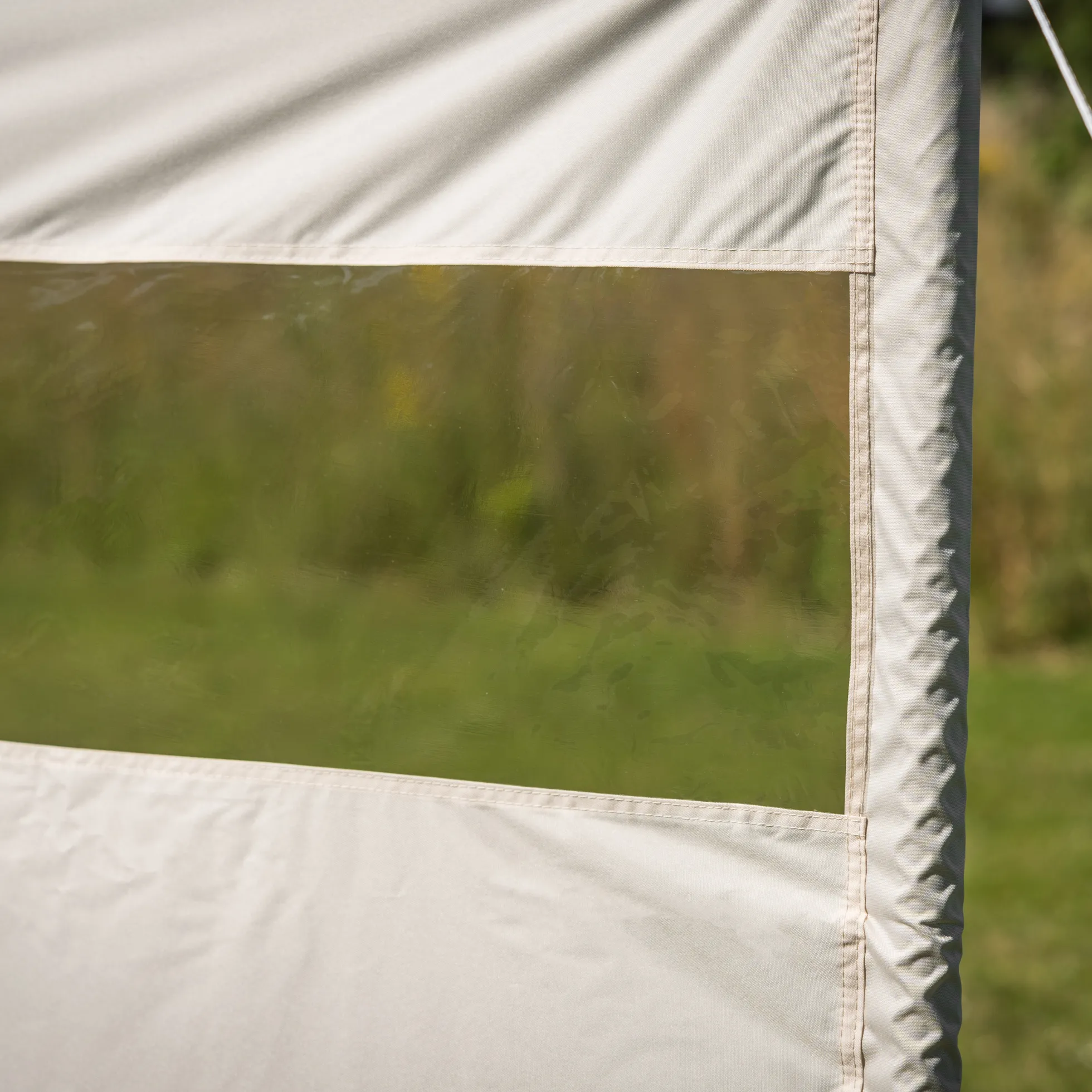 Vindsejl creme med vindue 400x140cm